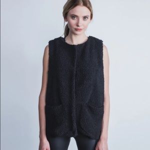 Garbe Luxe Women’s Sherpa Vest